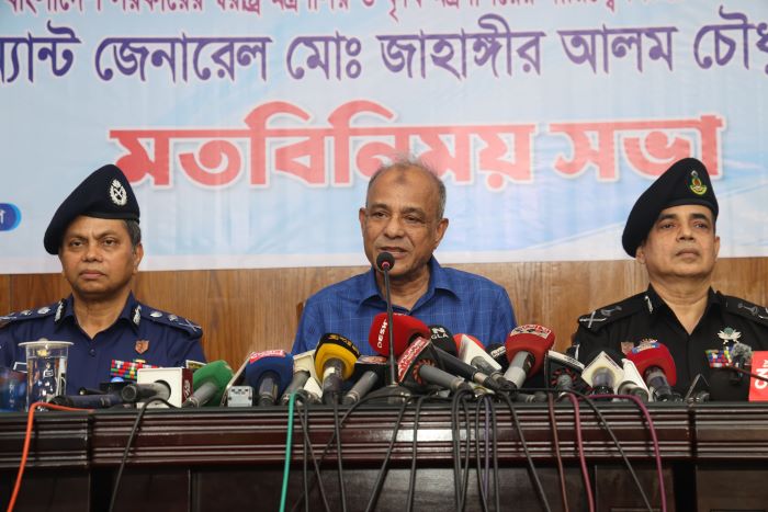 পাকিস্তান থেকে আসা জাহাজ নিয়ে গুজব ছড়ানো হচ্ছে